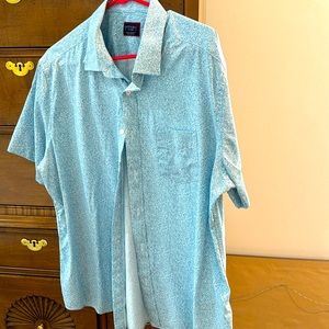 Untuckit button down short sleeve